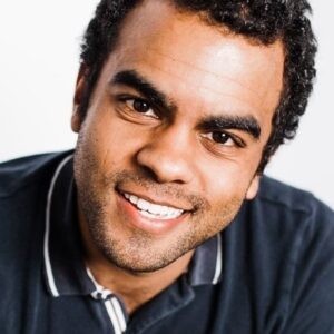 تصویر هنرمند Isaac Robinson-Smith