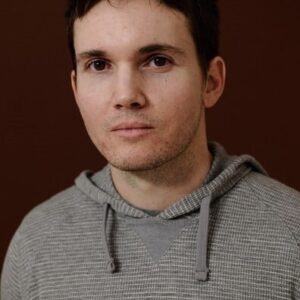 تصویر هنرمند Derek Connolly