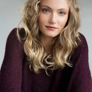 تصویر هنرمند Caitlyn Sponheimer