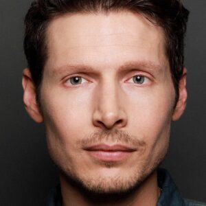 تصویر هنرمند Bret Eric Porter