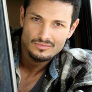 تصویر هنرمند Clayton Cannon