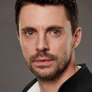 تصویر هنرمند Matthew Goode