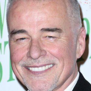 تصویر هنرمند Ian Buchanan