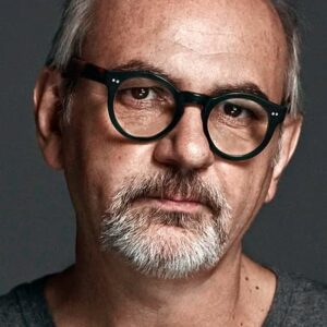 تصویر هنرمند Luis Gnecco