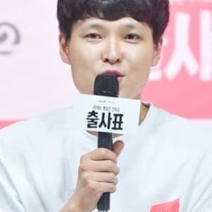 تصویر هنرمند Hwang Seung-ki