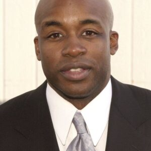 تصویر هنرمند T.E. Russell