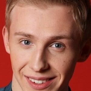 تصویر هنرمند Anton Zhukov