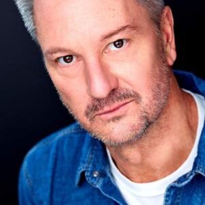 تصویر هنرمند J. Tucker Smith