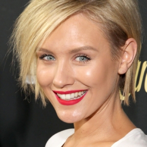 تصویر هنرمند Nicky Whelan
