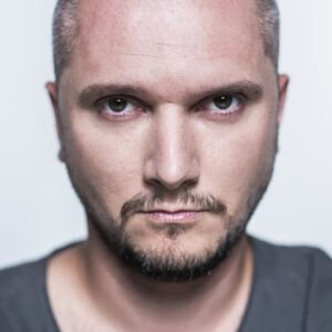 تصویر هنرمند István Dankó