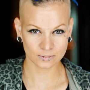 تصویر هنرمند Verona Blue