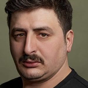 تصویر هنرمند Abdurrahman Yunusoğlu