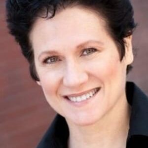 تصویر هنرمند Valerie Leonard