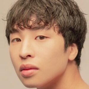 تصویر هنرمند Yoon Jung-hoon