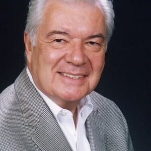 تصویر هنرمند Ray Uhler