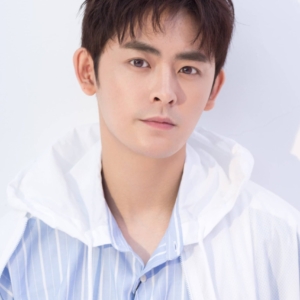 تصویر هنرمند Li Xinze