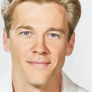 تصویر هنرمند Márk Szekulesz