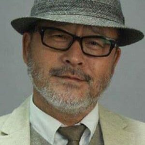 تصویر هنرمند Tie-Hsiang Ban