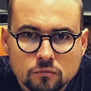 تصویر هنرمند Konstantin Poznekov