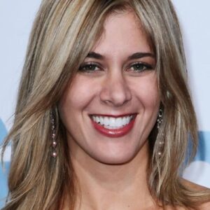 تصویر هنرمند Annie Wood