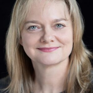 تصویر هنرمند Sarah Woodward