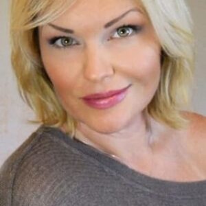 تصویر هنرمند Heather Ashley Chase