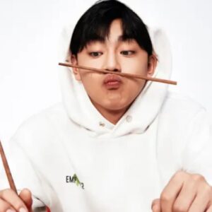 تصویر هنرمند Zhou Siyu