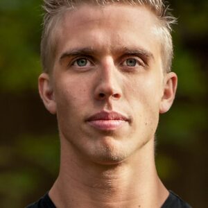 تصویر هنرمند Justin Howell