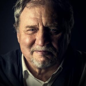 تصویر هنرمند Andrzej Grabowski