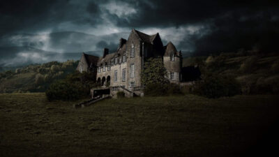 Teaser for Behind Her Eyes