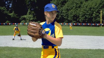 Teaser for Air Bud: Seventh Inning Fetch