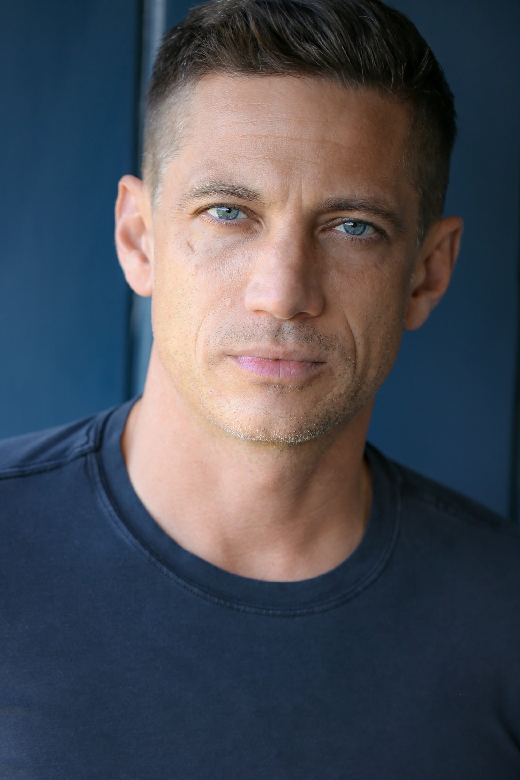 تصویر هنرمند James Carpinello