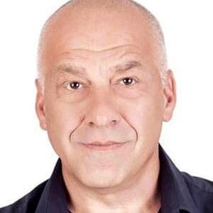 تصویر هنرمند Tony Nikolakopoulos