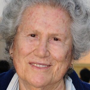 تصویر هنرمند Elsa Raven