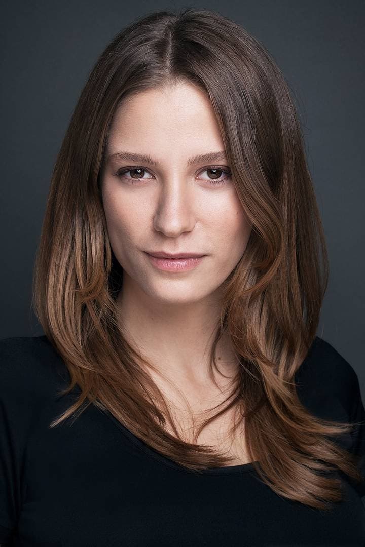 تصویر هنرمند Serenay Sarıkaya