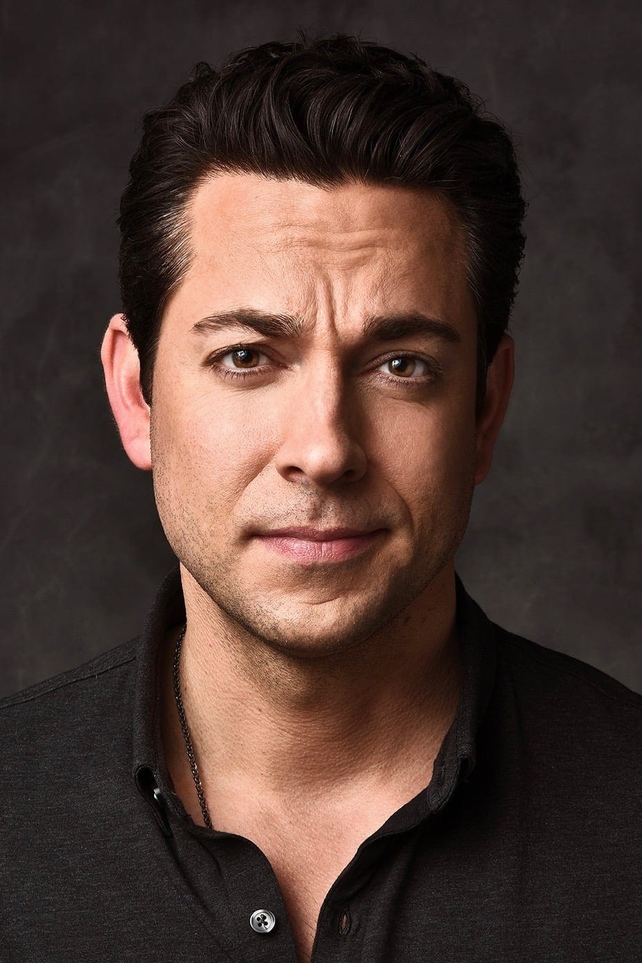 تصویر هنرمند Zachary Levi