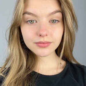 تصویر هنرمند Lyliana Wray