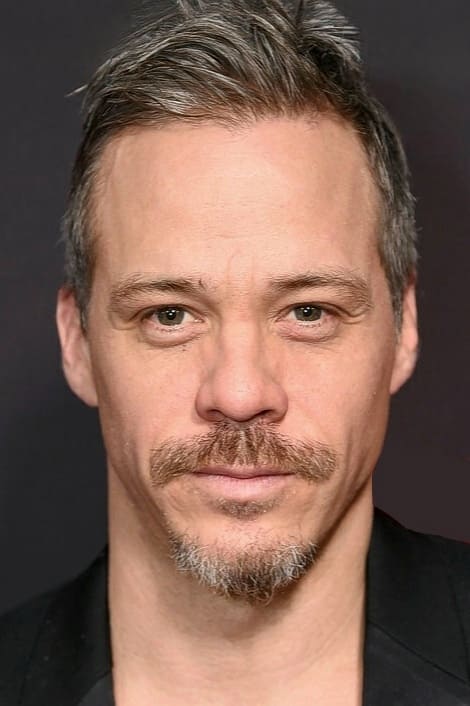 تصویر هنرمند Michael Raymond-James