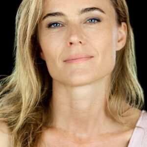 تصویر هنرمند Anana Rydvald