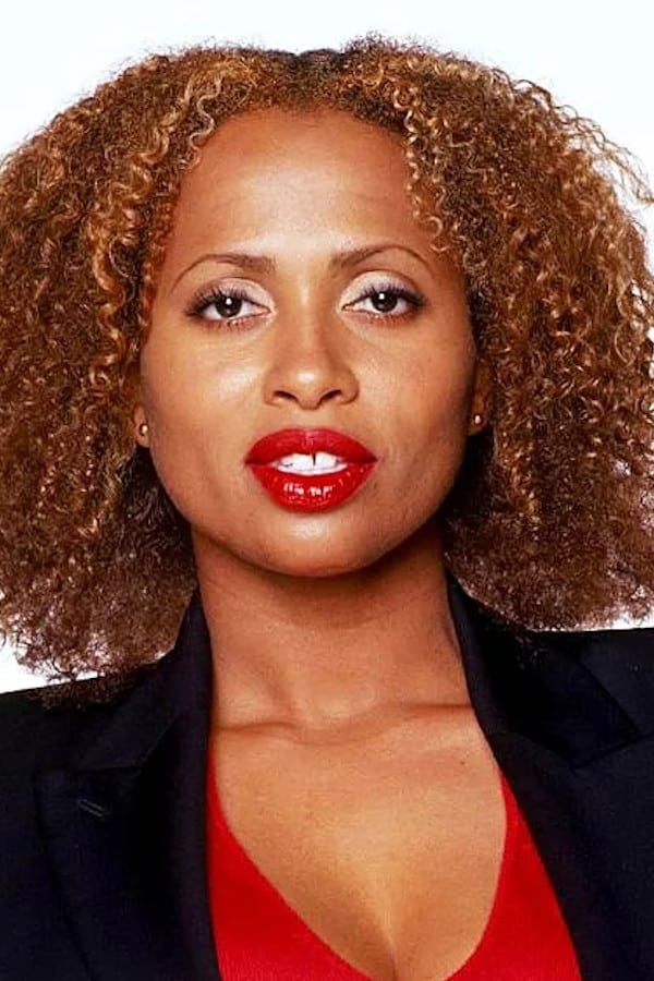 تصویر هنرمند Lisa Nicole Carson