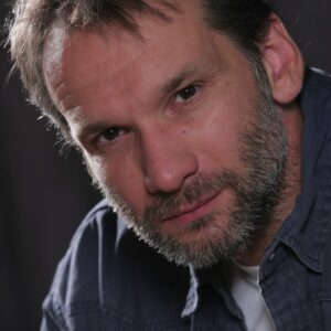 تصویر هنرمند Zsolt László