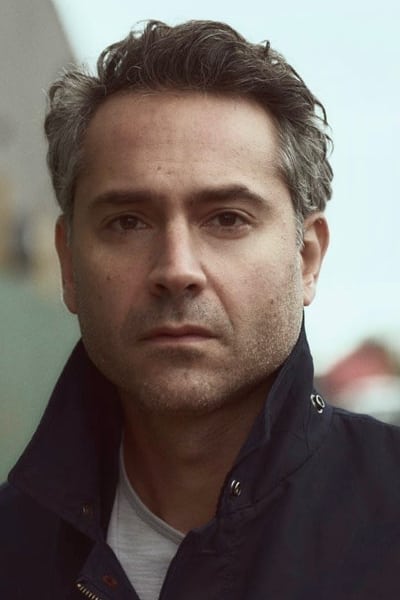 تصویر هنرمند Omar Metwally