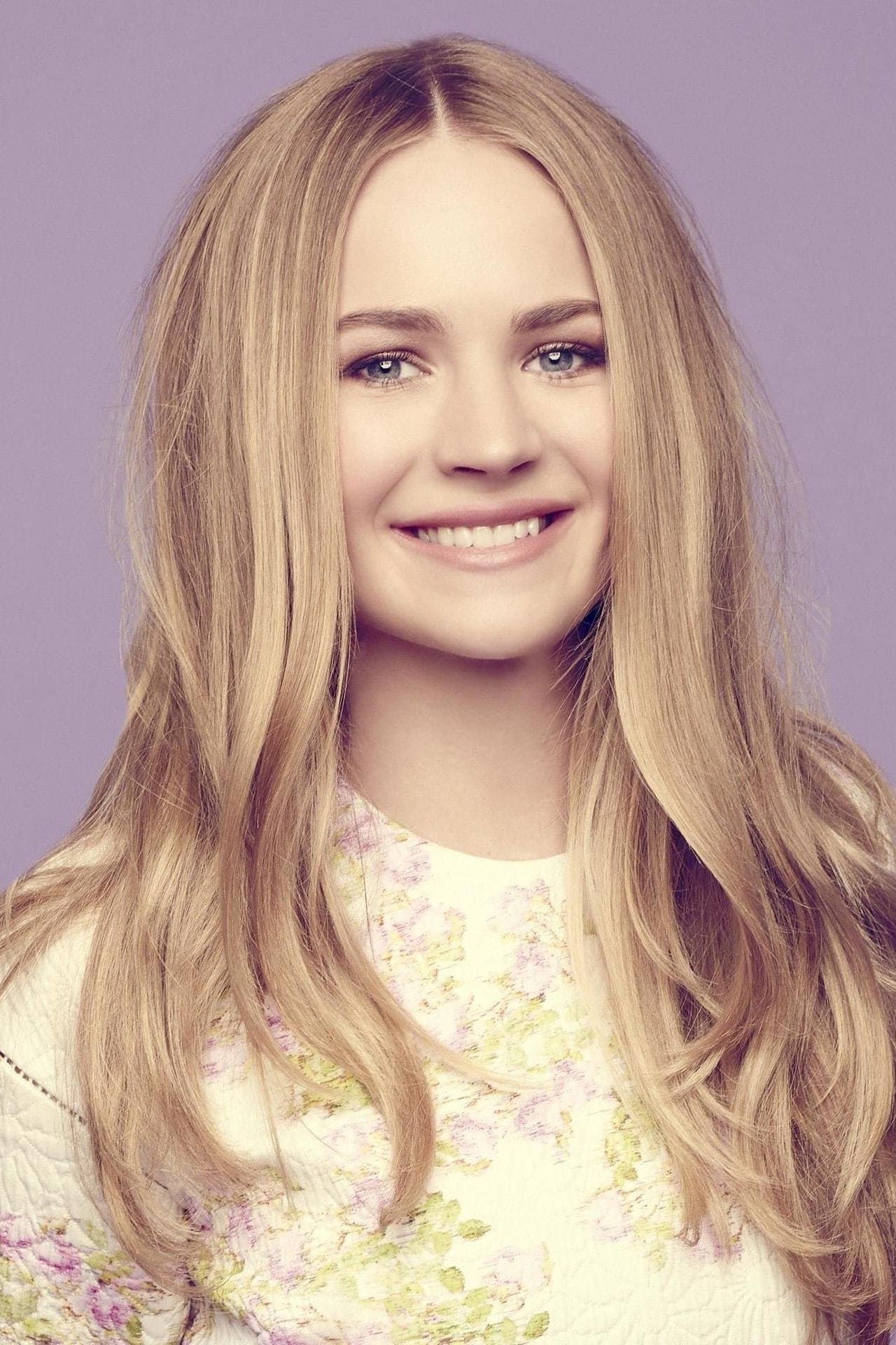 تصویر هنرمند Britt Robertson