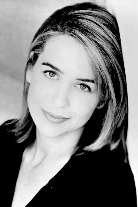 تصویر هنرمند Hillary Matthews