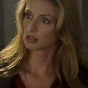 تصویر هنرمند Jenya Lano