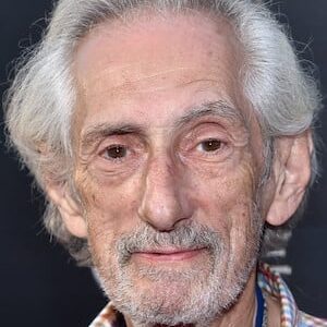 تصویر هنرمند Larry Hankin