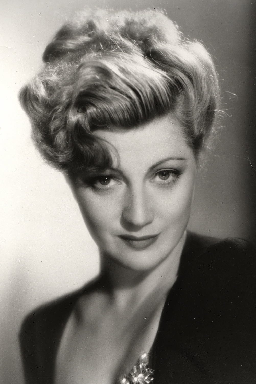 تصویر هنرمند Stella Adler
