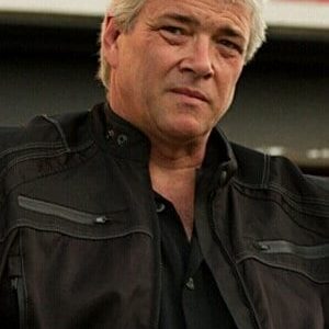 تصویر هنرمند Michael Shearer