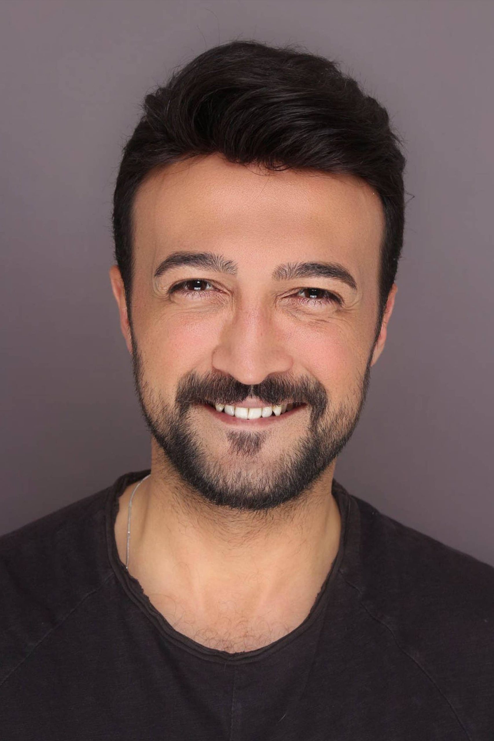 تصویر هنرمند Fatih Ayhan