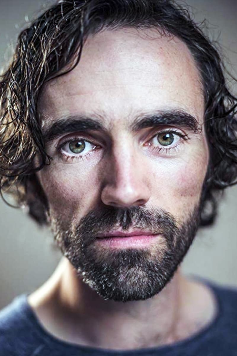 تصویر هنرمند Seán T. Ó Meallaigh